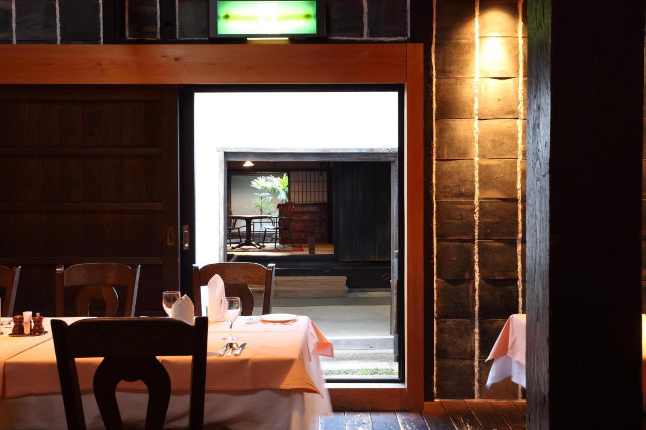 Kurashiki Royal Art Hotel Buitenkant foto