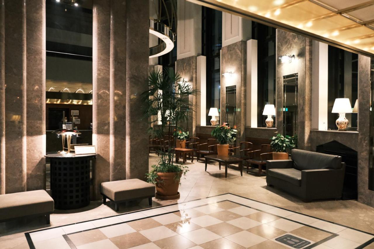 Kurashiki Royal Art Hotel Buitenkant foto